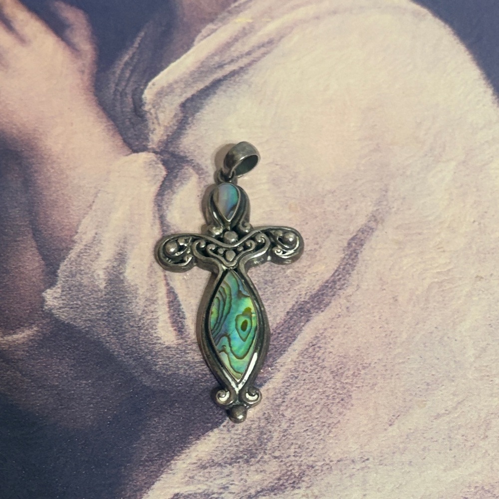 Abalone Inlay Cross Pendant Necklace - Green Blue